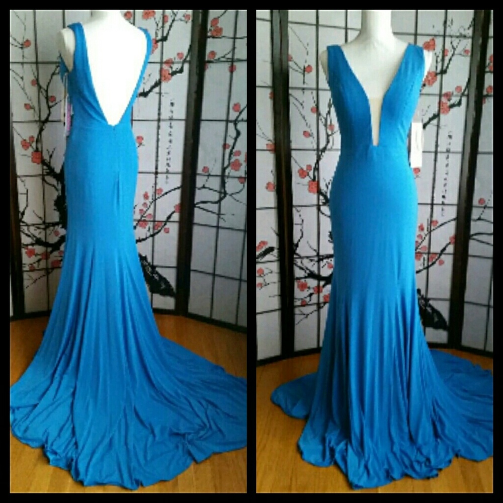 Jovani style 22884A size 6, NWT